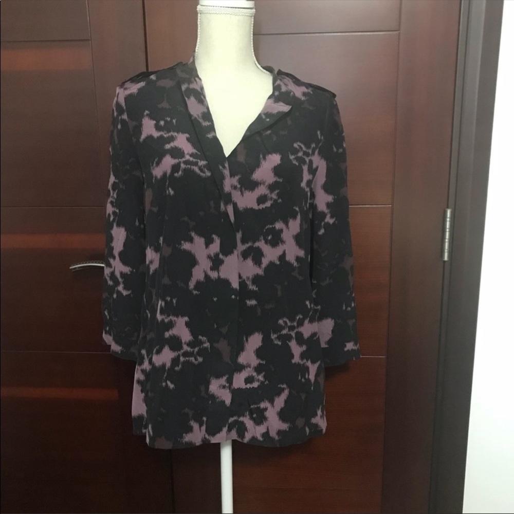 Burberry women blouse nwot